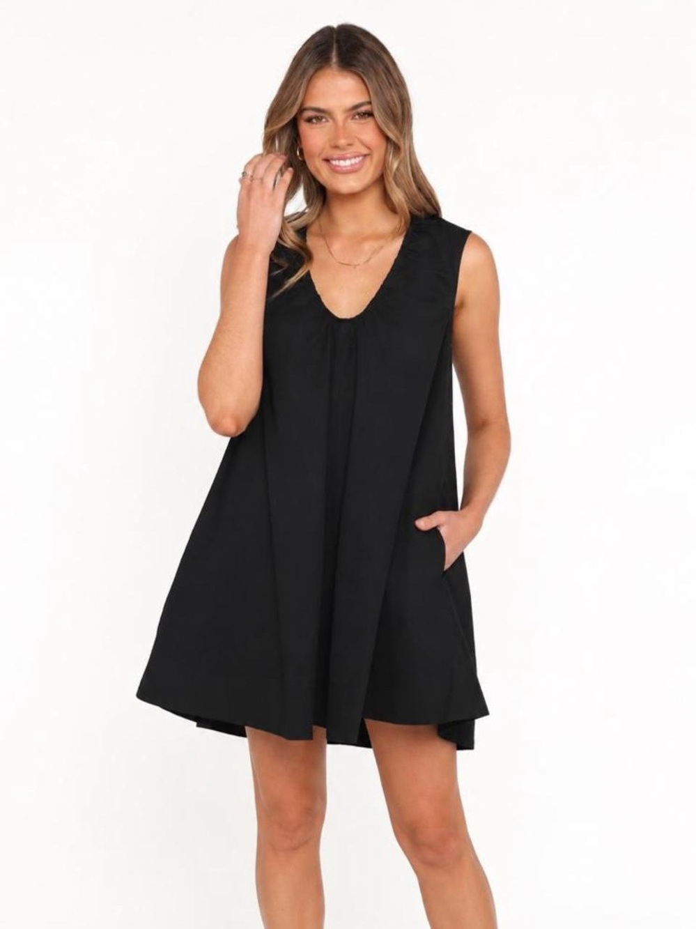 Petal & Pup Black Sleeveless V-Neck Mini Dress